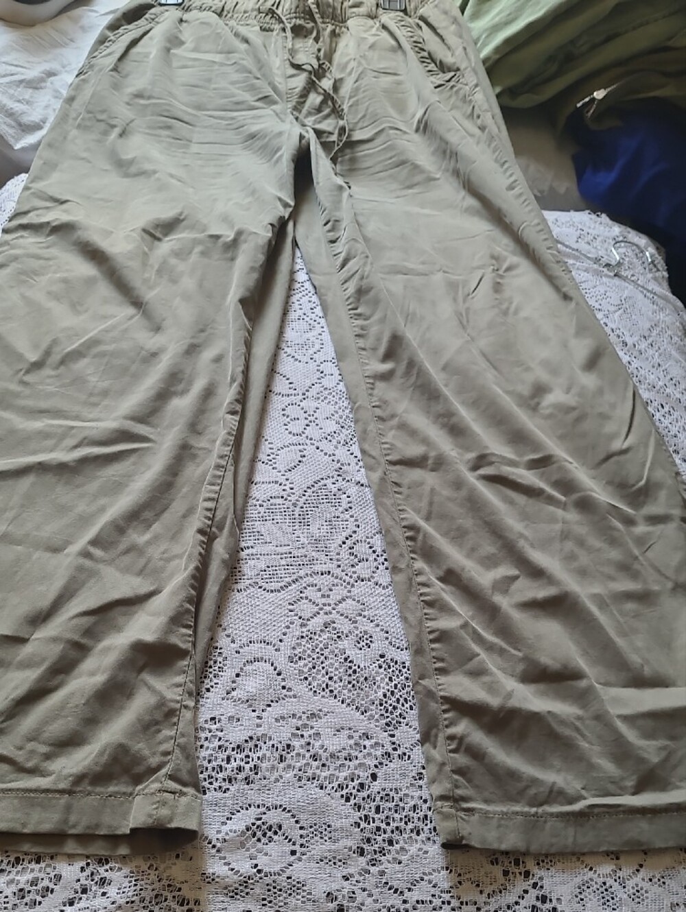 American Eagle Outfitters Olive Wide-Leg Drawstring Pants SZ M - Picture 10 of 15